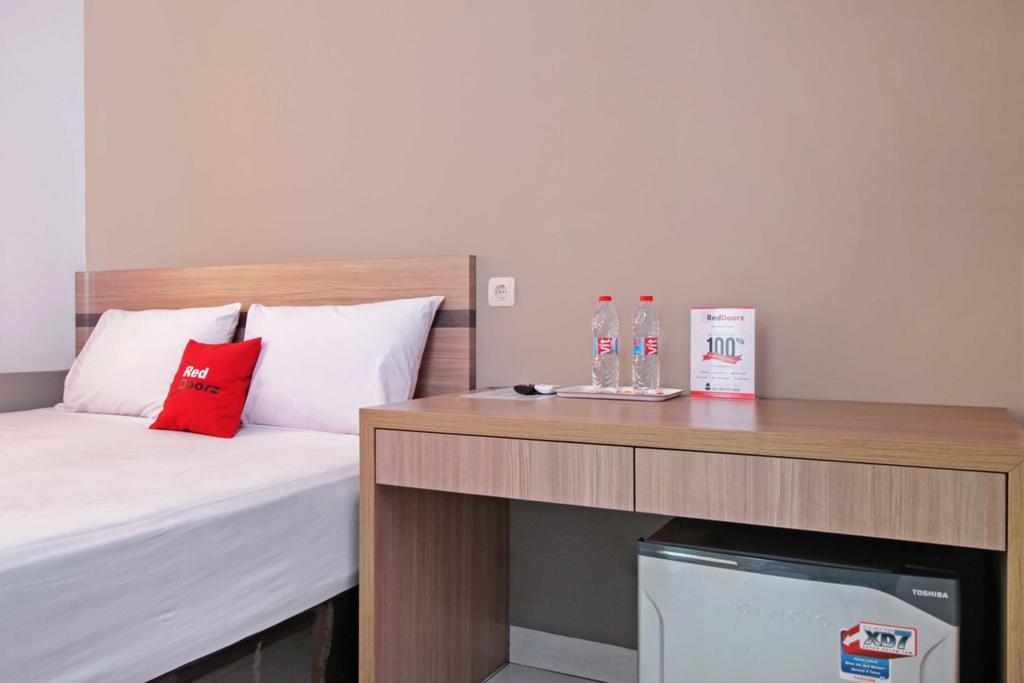 Reddoorz @ Karet Pedurenan 2 Jakarta Bagian luar foto